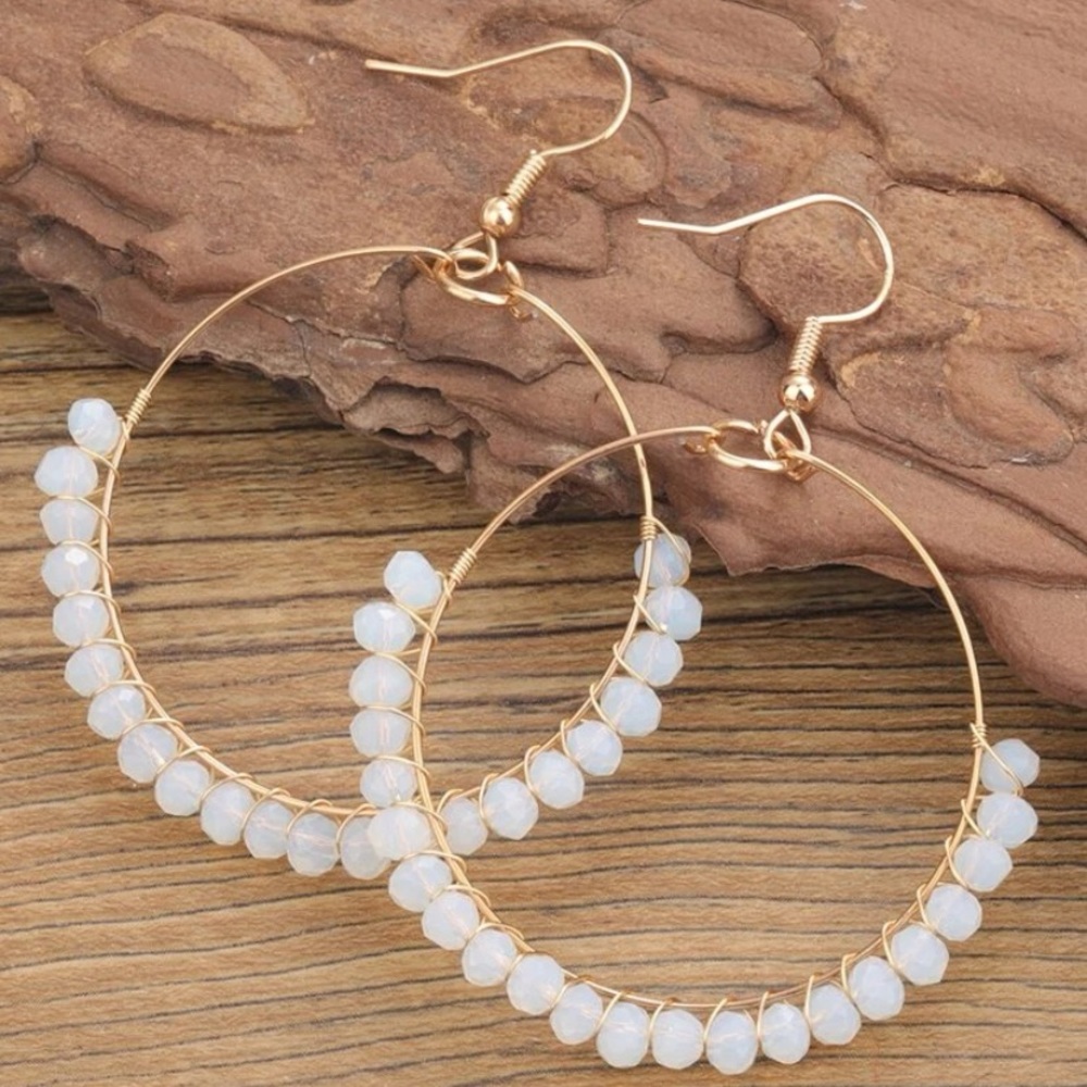 SHEIN Hoop earring with crystals - Picture 1 of 4